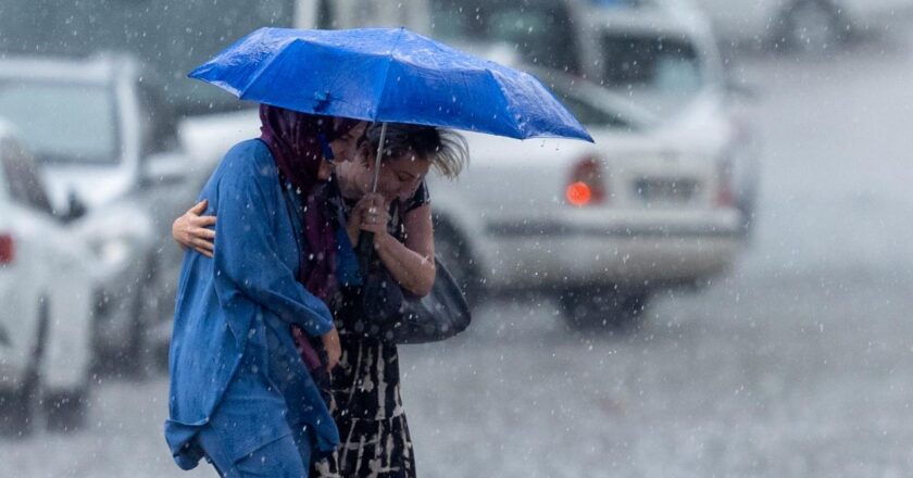 4'lü “Sarı” alarmı: sağanak ve kar yağışı bekleniyor