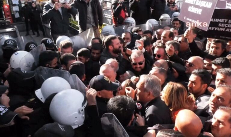 Esenyurt belediyesinde hareketli anlar: CHP'lilerle güvenlik görevlileri arasında kavga – Son dakika siyasi haber