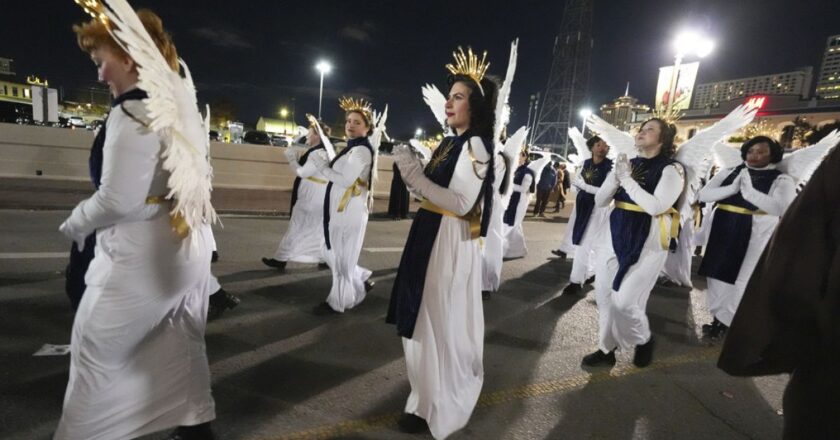 Video. New Orleans'taki trajik saldırının ardından karnaval sezonu başladı