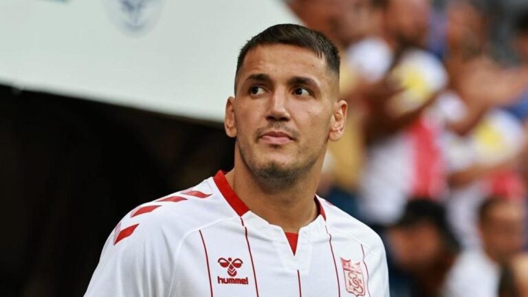 Son dakika spor haberleri | Sivasspor, Rey Manaj'la sözleşme yeniledi