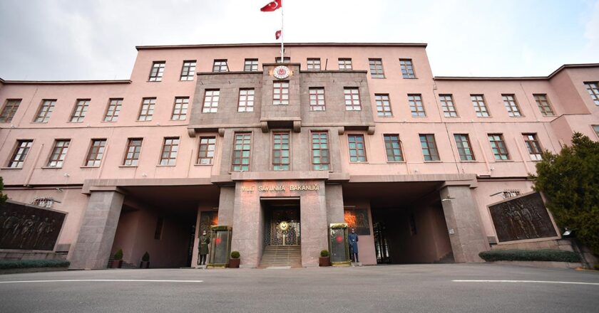 5 teğmen ve 3 güçlü karar