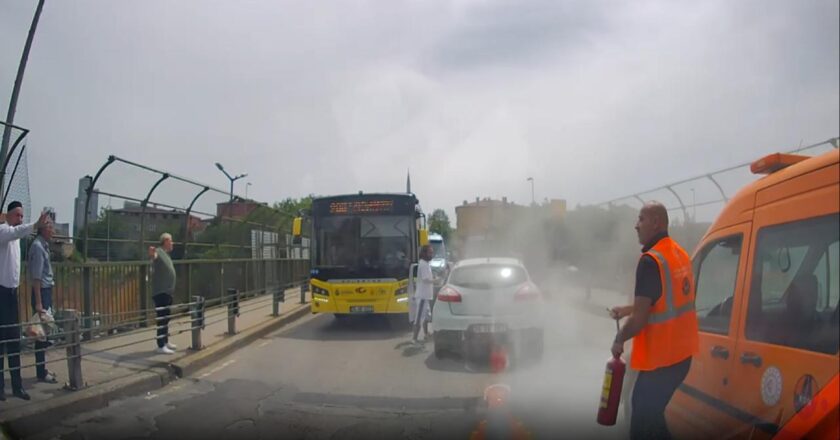İstanbul’daki bıçağın sürücüsünde kamerada bir ateş tüpü ile konuşma