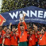 40 -Cristiano Ronaldo, Uefa Milletler Ligi’nin finalini kaybetti! 17 … 17 … fincan fincanı 17 verdi …