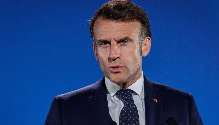 Macron’dan Pezşkiyan’a dikkat çeken telefon! “Fransız mahkumları serbest bırak”