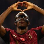 Osimhen depremi! Maça devam edemedi, gözyaşlarını tutamadı